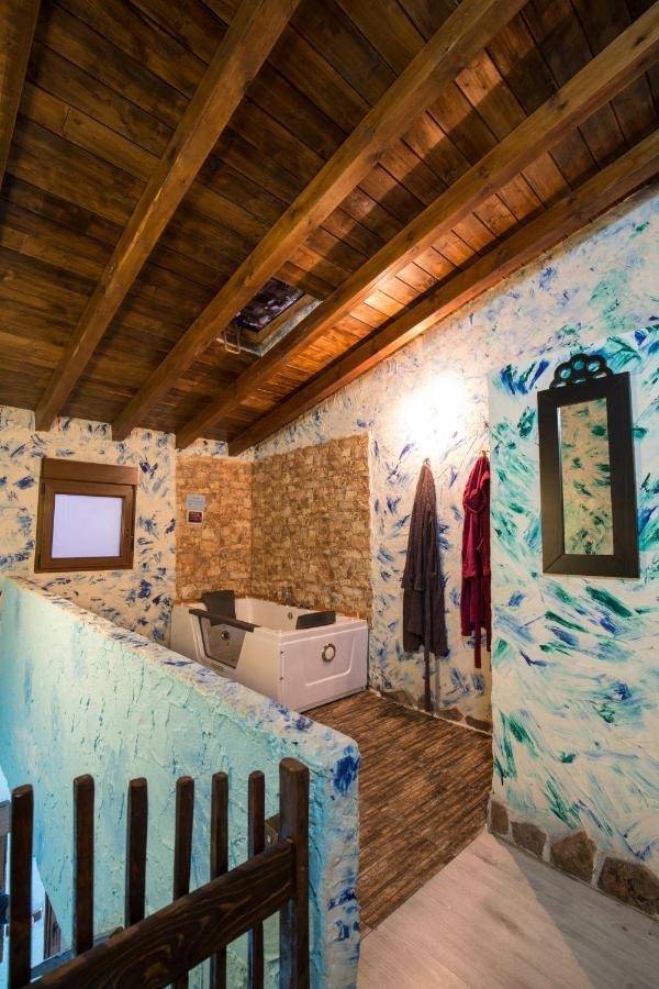 El Eden De Javier Guest House Robledillo Exterior photo