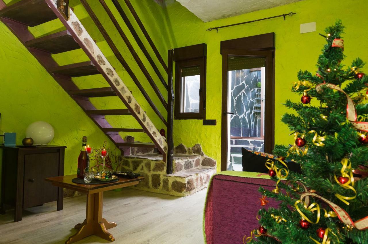 El Eden De Javier Guest House Robledillo Exterior photo