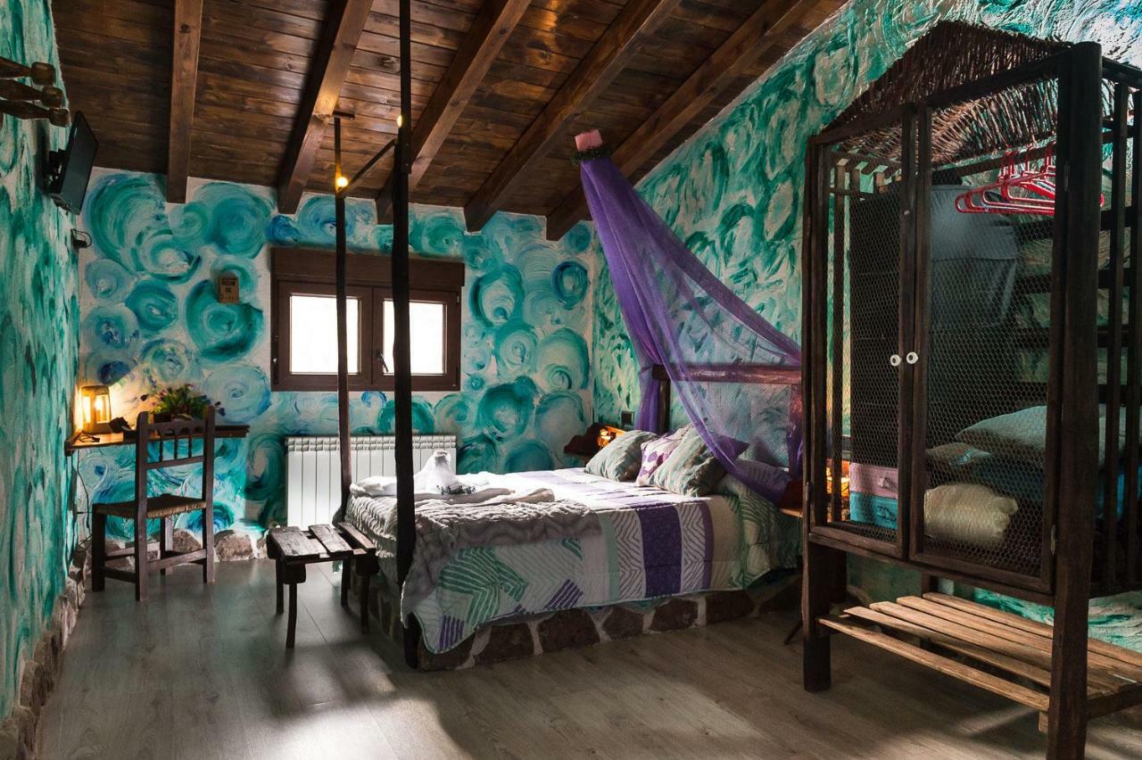 El Eden De Javier Guest House Robledillo Exterior photo